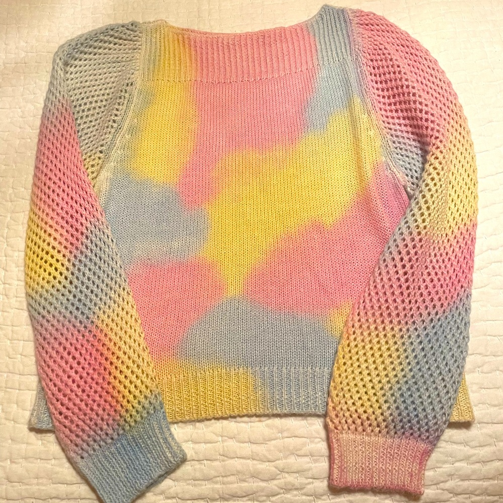 NWOT - LOVESHACKFANCY SWEATER